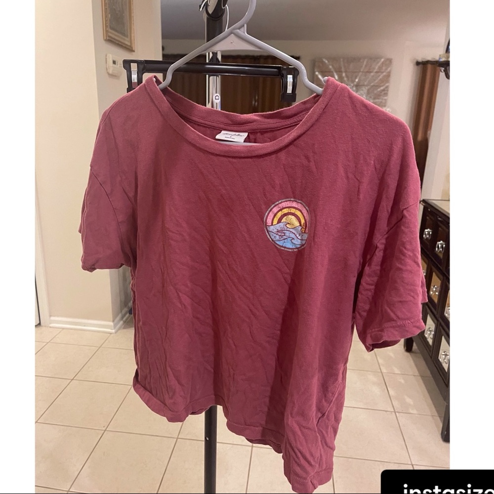 Tillys cropped t shirt